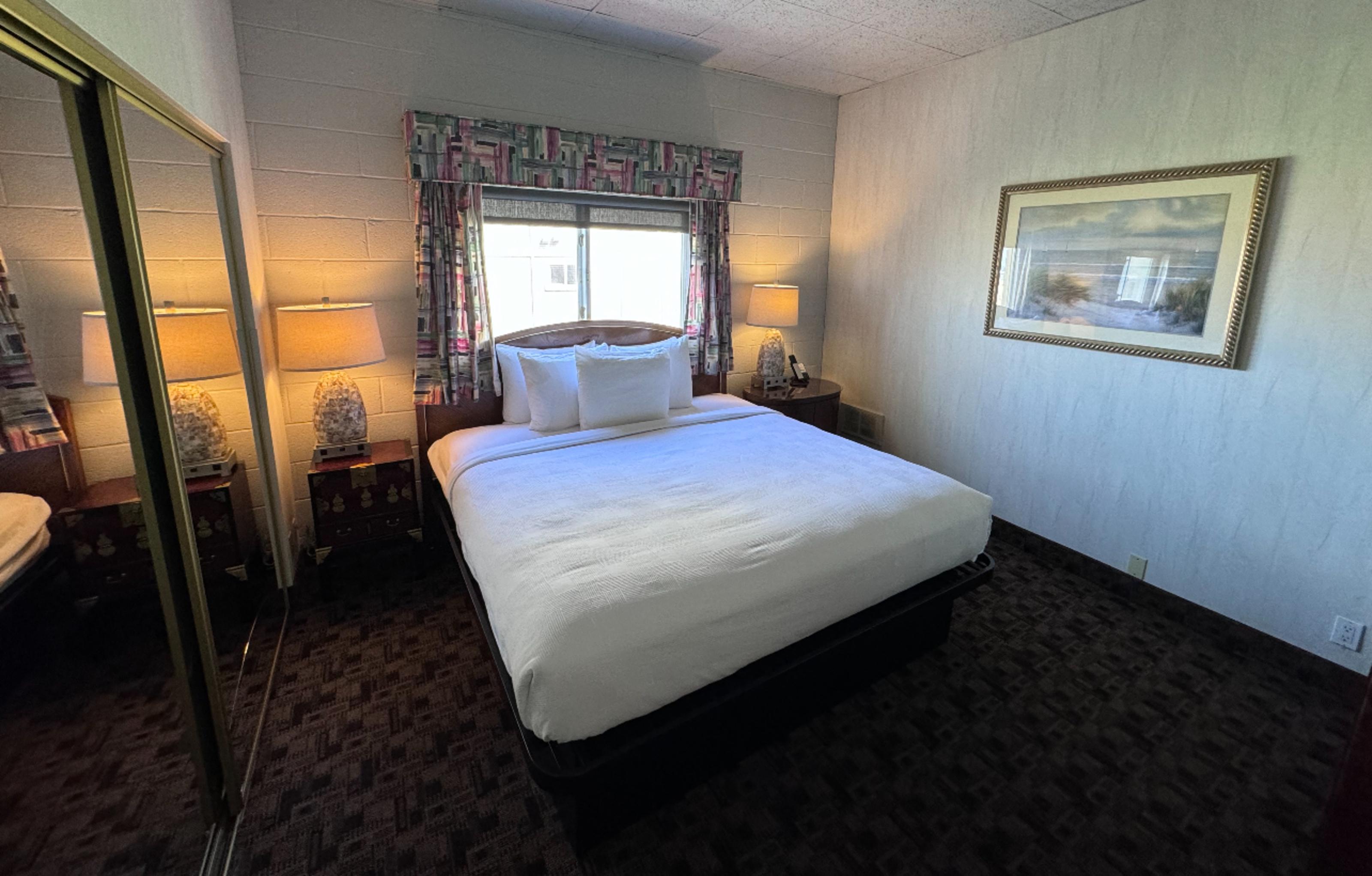 Promenade Inn & Suites Oceanfront シーサイド エクステリア 写真
