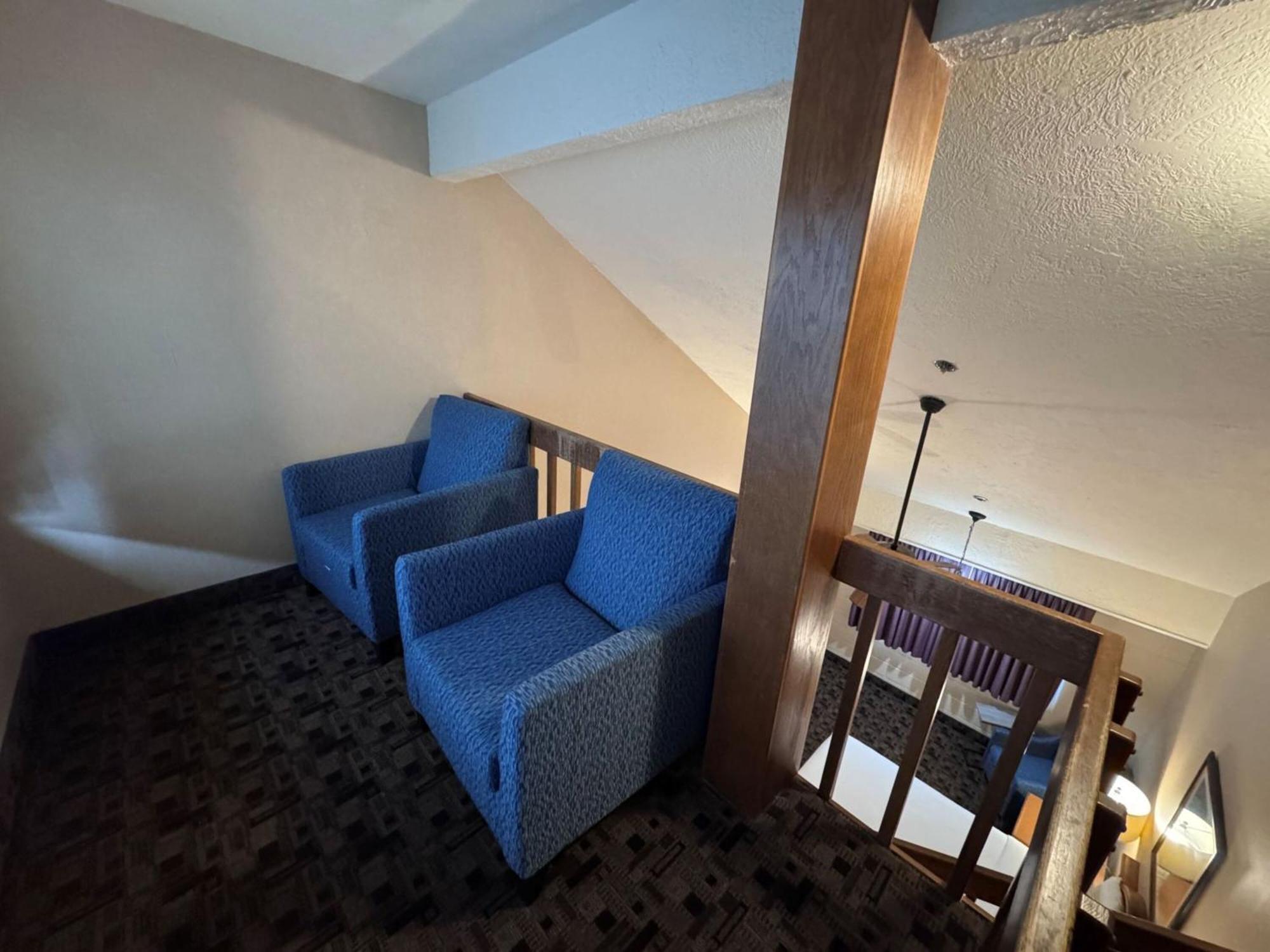 Promenade Inn & Suites Oceanfront シーサイド エクステリア 写真